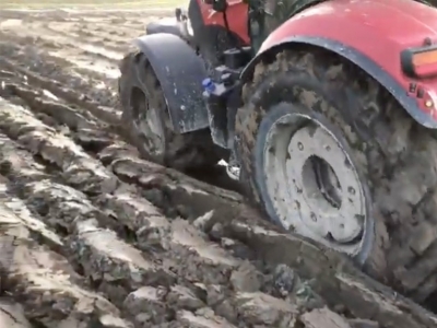 GOODYEAR Farm Tires: perfecte tractie tijdens het ploegen!